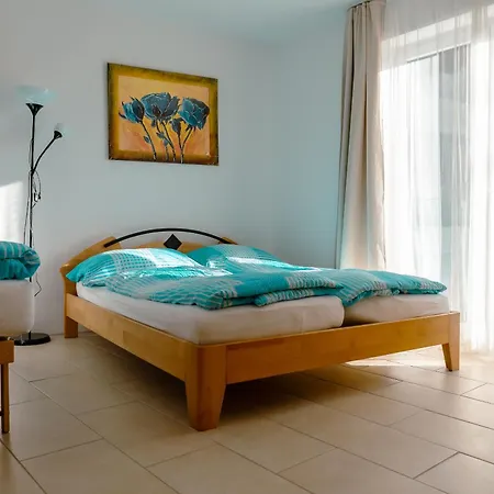 Elisabeth Apartment *